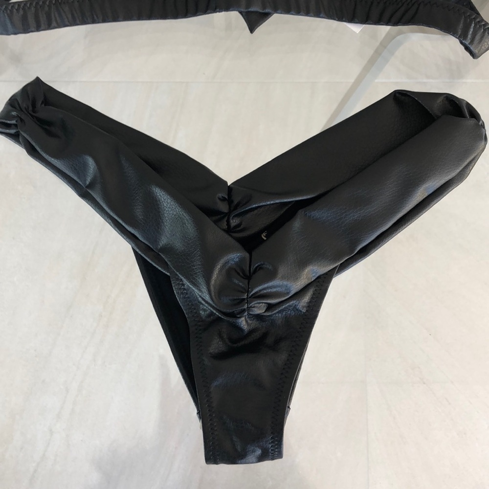 Kai Lani Leatherette Bikin - Picture 5 of 8